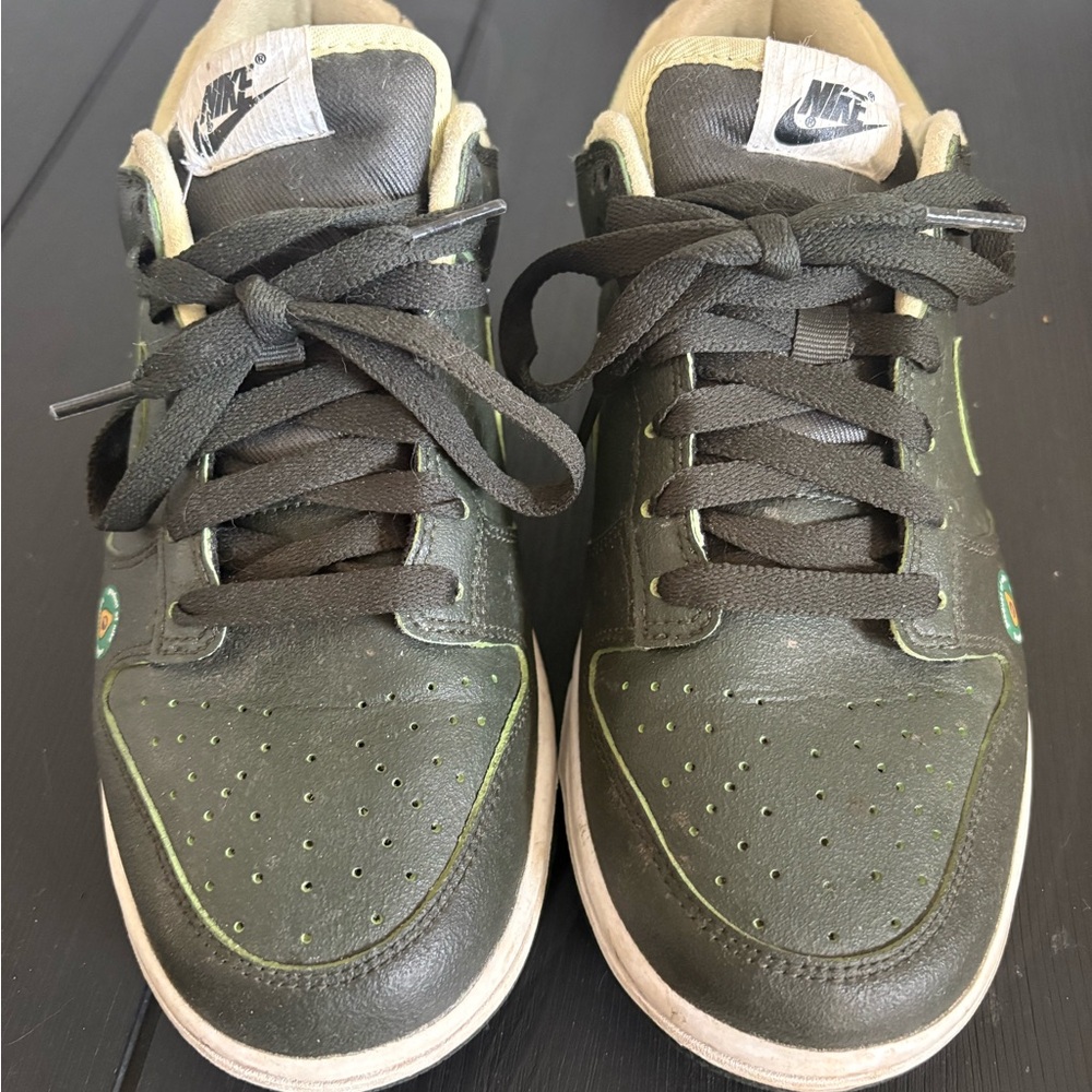 Rare nike dunk "avocado"